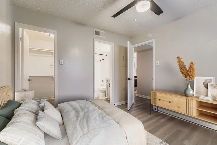 A1 Platinum - 1 Bed 1 Bath