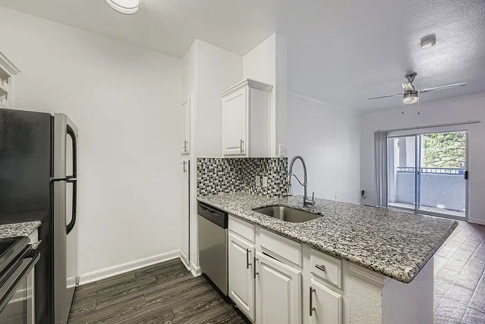 A1 Bronze - 1 Bed 1 Bath