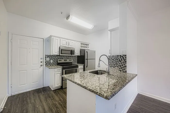 A1 Bronze - 1 Bed 1 Bath