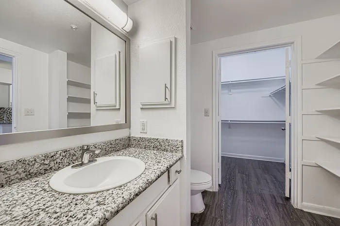 A1 Bronze - 1 Bed 1 Bath