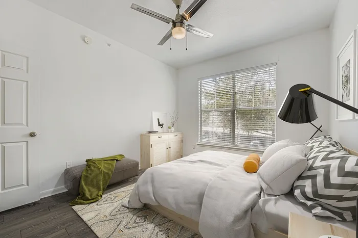 A1 Bronze - 1 Bed 1 Bath