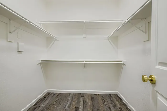A1 Gold - 1 Bed 1 Bath
