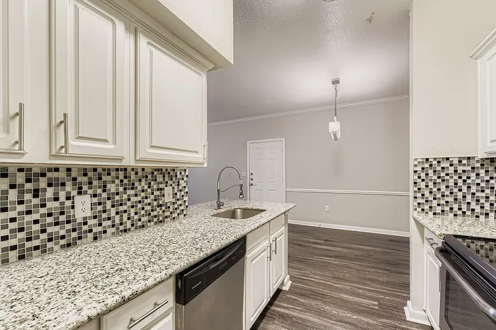 A3 Bronze - 1 Bed 1 Bath