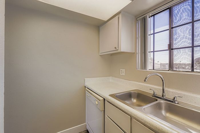 B1 Classic - 2 Bed 1 Bath