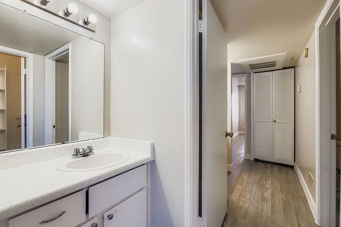 B1 Classic - 2 Bed 1 Bath