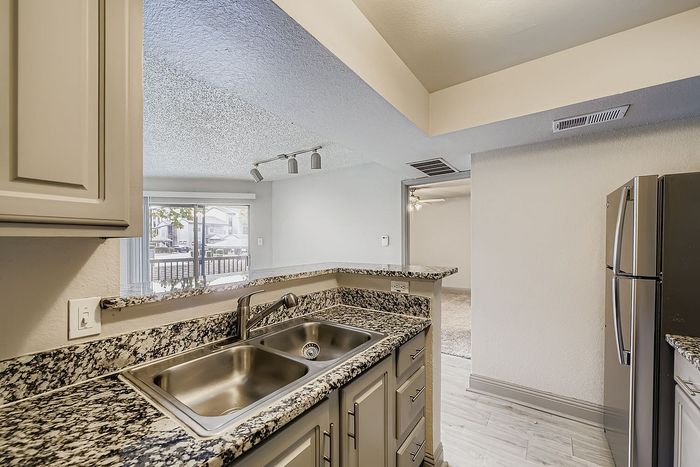 A1 Bronze - 1 Bed 1 Bath