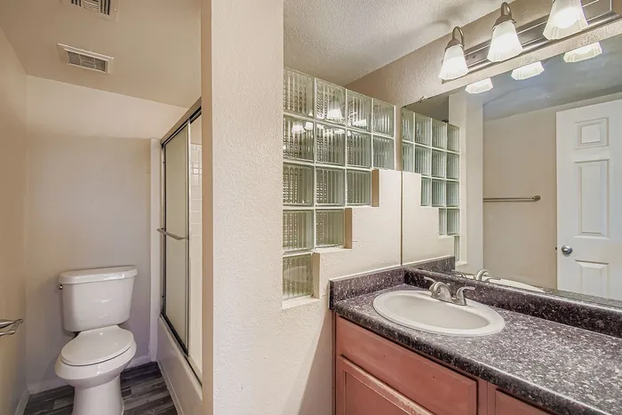 B1 Classic - 2 Bed 1 Bath