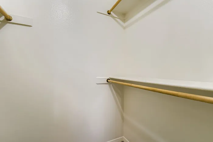 A1 Bronze - 1 Bed 1 Bath