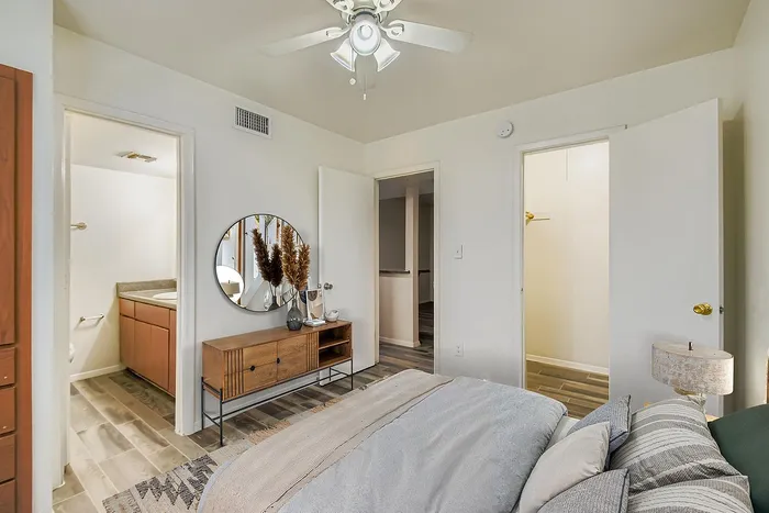 A1 Bronze - 1 Bed 1 Bath