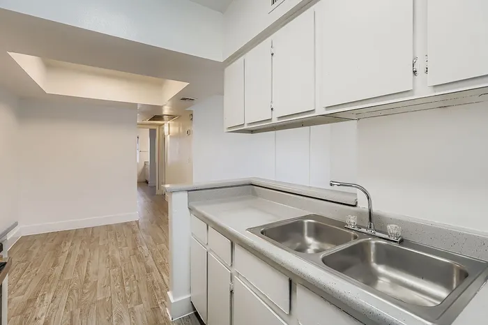 B2 Silver - 2 Bed 2 Bath