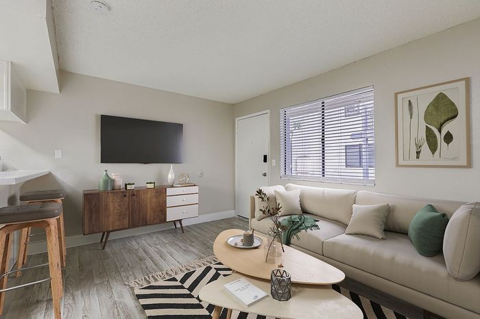 A1 Bronze - 1 Bed 1 Bath