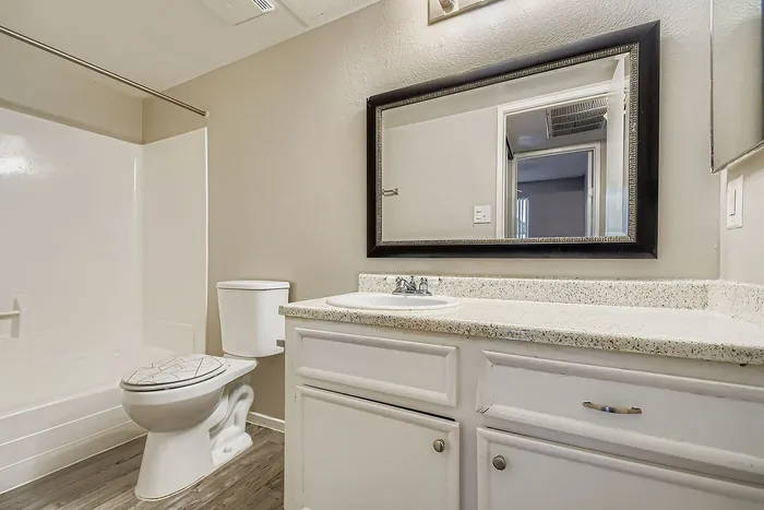A2 Bronze - 1 Bed 1 Bath