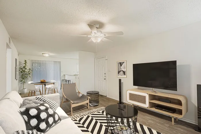 C1 Silver - 3 Bed 2 Bath