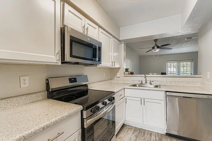 B3 Silver - 2 Bed 2 Bath