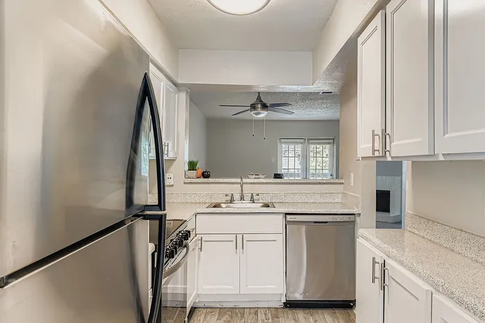 B3 Silver - 2 Bed 2 Bath