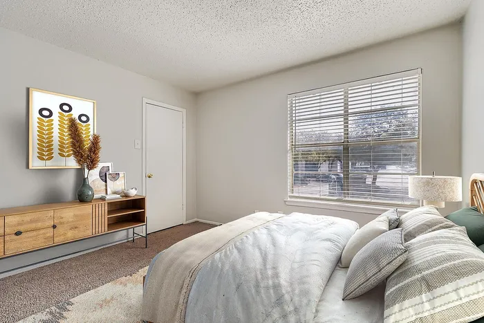 B3 Silver - 2 Bed 2 Bath