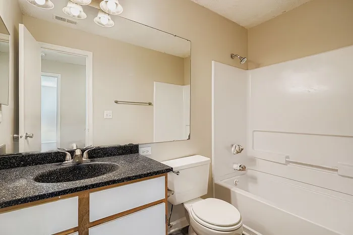 A1 Classic - 1 Bed 1 Bath