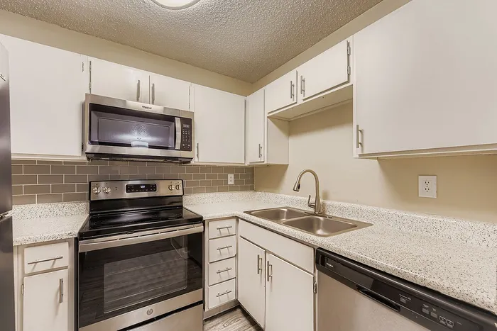 A3 Silver - 1 Bed 1 Bath