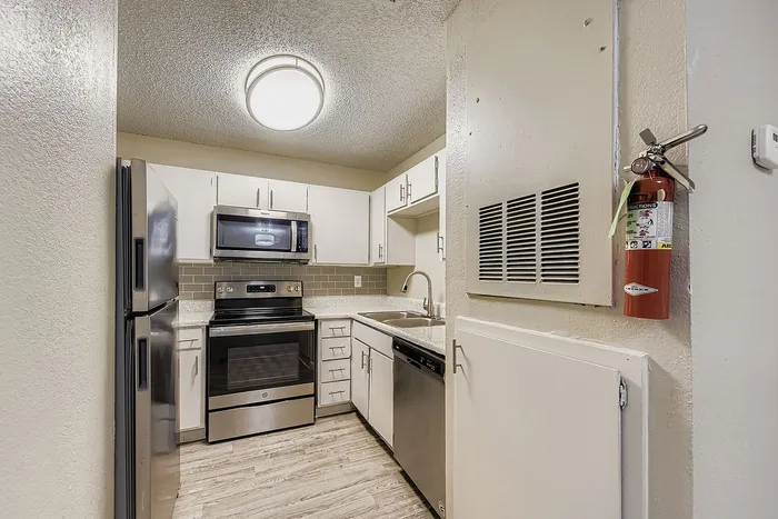 A3 Silver - 1 Bed 1 Bath