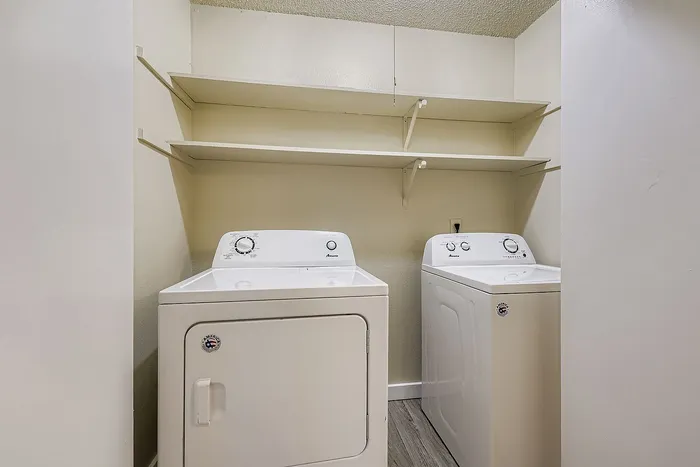 A3 Silver - 1 Bed 1 Bath