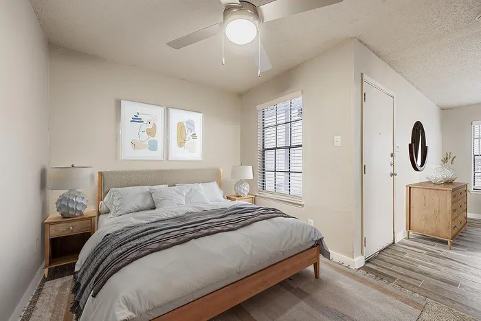 A1 Silver - 1 Bed 1 Bath