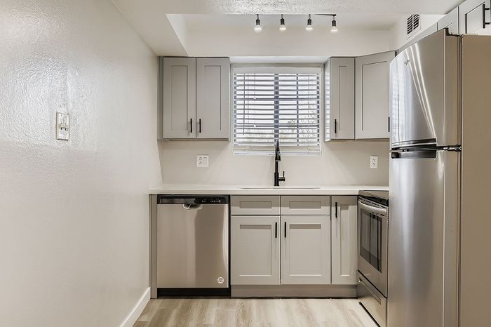B1 Platinum - 2 Bed 1 Bath