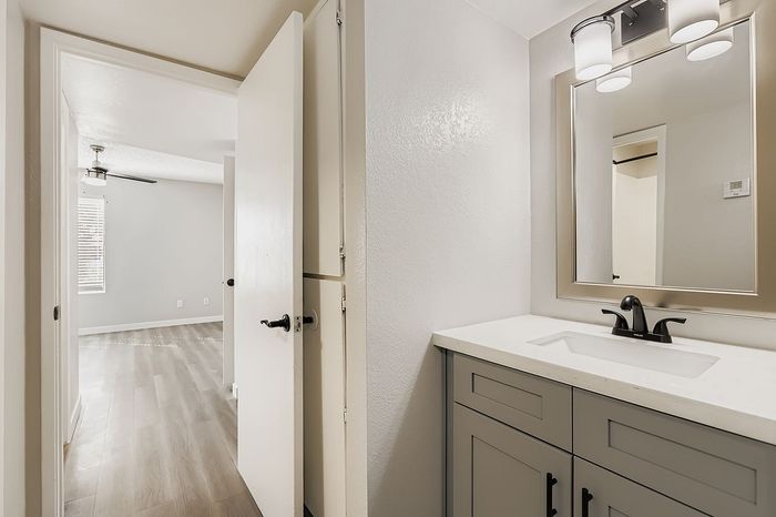 B1 Platinum - 2 Bed 1 Bath