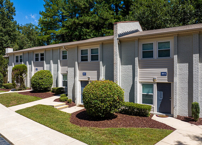 Community & Amenities