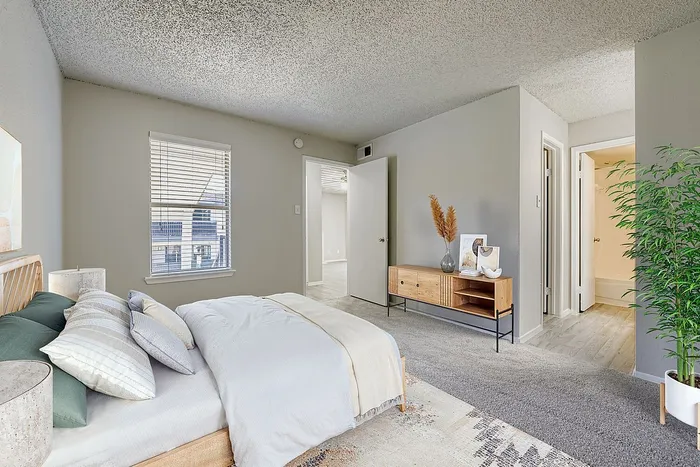 B2 Silver - 2 Bed 2 Bath