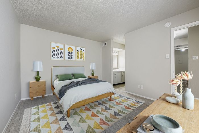 B2 Silver - 2 Bed 2 Bath