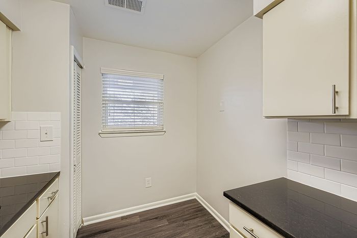 A1 Classic - 1 Bed 1 Bath