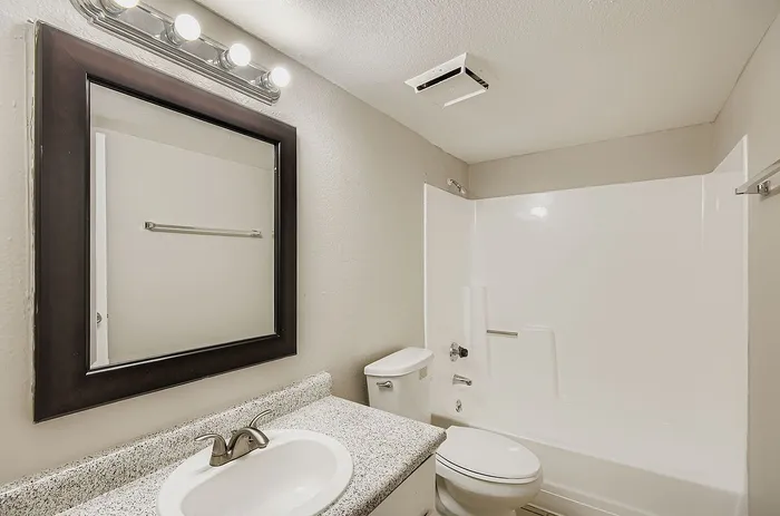 B2 Classic - 2 Bed 1 Bath