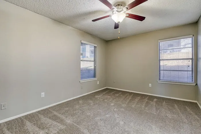 B2 Classic - 2 Bed 2 Bath