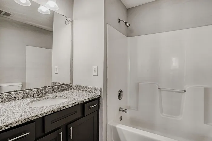 B1 Gold - 2 Bed 2 Bath