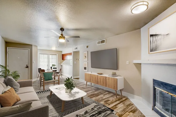 B1 Diamond - 2 Bed 1 Bath