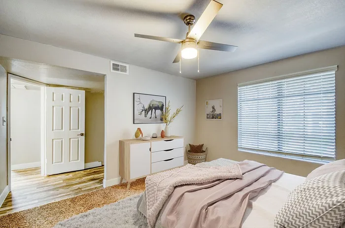 B1 Diamond - 2 Bed 1 Bath