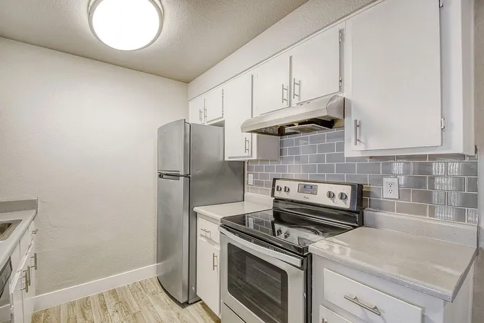 B1 Silver - 2 Bed 1 Bath