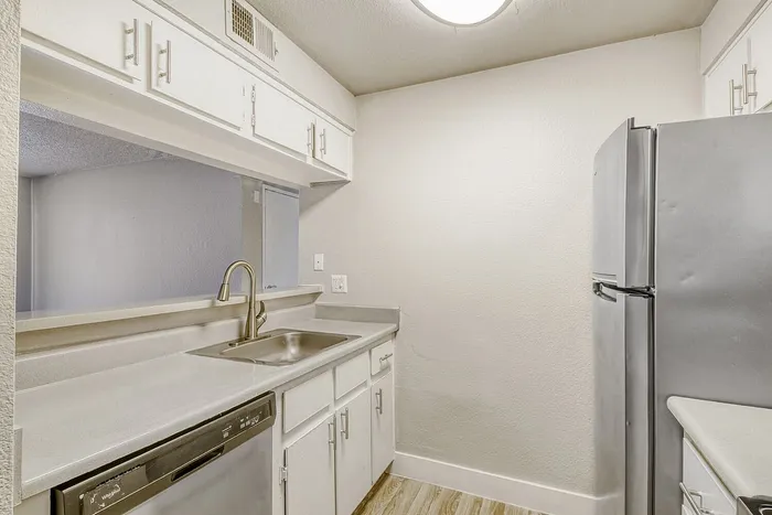 B1 Silver - 2 Bed 1 Bath