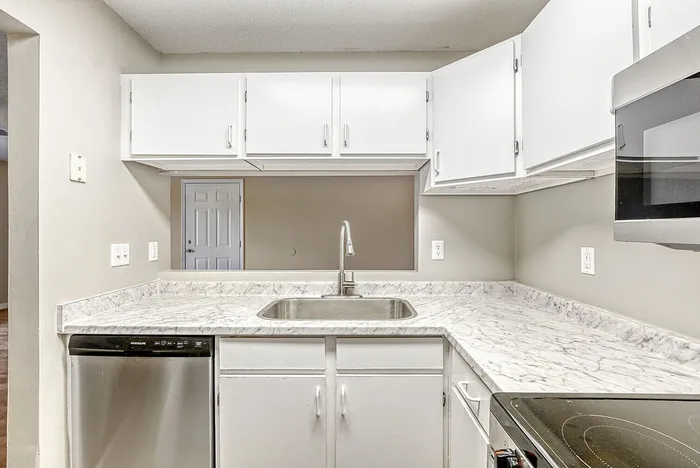 A1 Platinum - 1 Bed 1 Bath