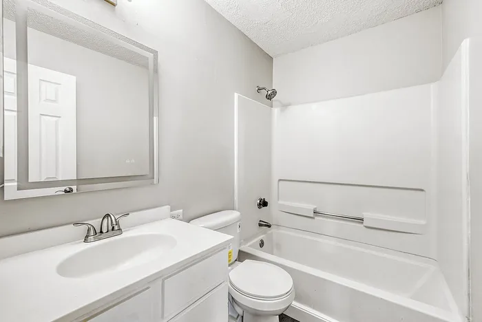 A1 Platinum - 1 Bed 1 Bath