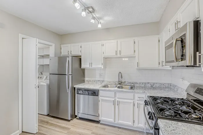 B2 Classic - 2 Bed 2.5 Bath