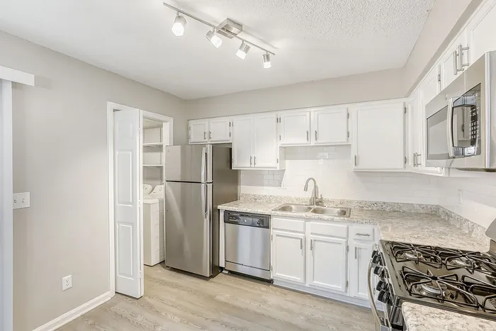 C1 Classic - 3 Bed 2.5 Bath