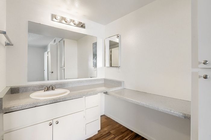 B1 Bronze - 2 Bed 2 Bath