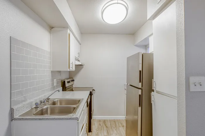 A1 Silver - 1 Bed 1 Bath