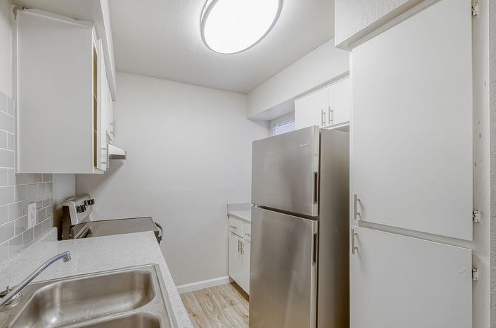 A1 Silver - 1 Bed 1 Bath