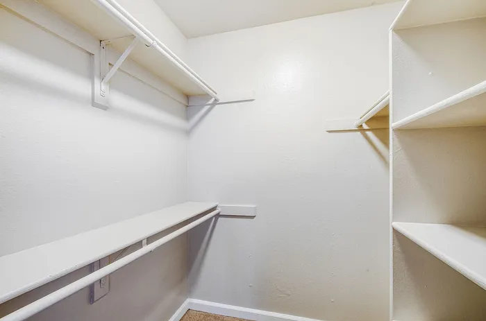 A1 Silver - 1 Bed 1 Bath