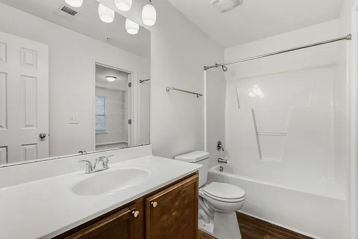 B2 Classic - 2 Bed 2 Bath