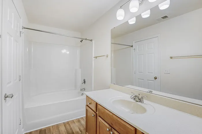 B5 Classic - 2 Bed 2 Bath