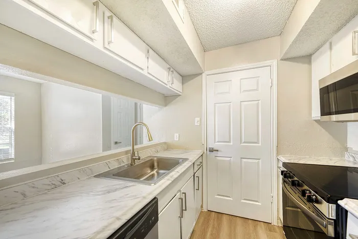 B2 Diamond - 2 Bed 2 Bath
