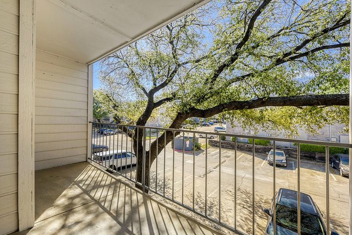 B2 Diamond - 2 Bed 2 Bath